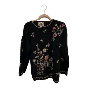 Vintage 80s tiara floral embroidered crewneck sweater. Grannycore Cottagecore